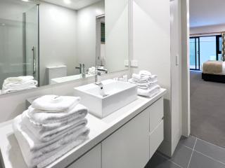 Sixty Six Boutique Apartments - Hobart - 3