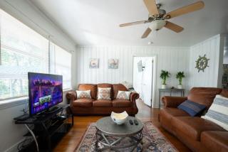 5BR House King Beds Steps To Beach Ideal for Families With Dogs - Myrtle Beach - 3