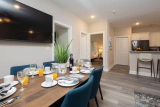 4Br King Beds Steps to Beach and 2nd Pier Apartment A - Myrtle Beach - 3