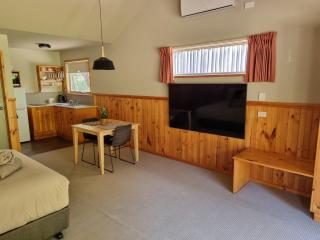 D'Altons Studios - Halls Gap - 7