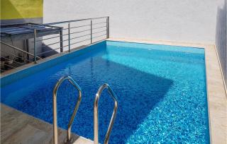 4 Bedroom Lovely Home In Bribir - 0