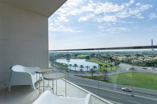Vogue Golf Views - Vida Emirates Hills - Dubai - 0