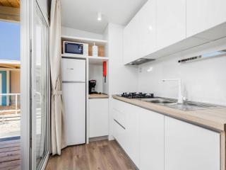 Mobile Homes with swimming pool - Omišalj - 1