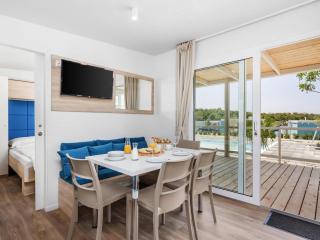 Mobile Homes with swimming pool - Omišalj - 7