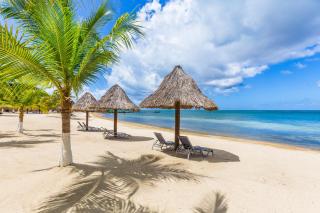 Pristine Bay Villa 1304 with large pool - 3 bedroom condo - 7