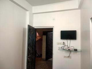 Hotel tulsi inn - 8