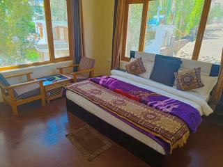 Hotel Malik Residency - Leh - 4