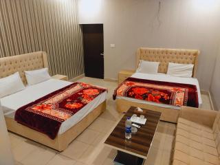 Royal Fort Executive Hotel Gulberg - 6