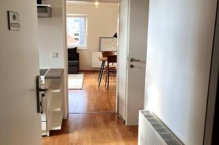 Cozy City Center Apartment - 6