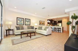 Tropical Fountains condo - 9