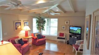 GUIDING LIGHT UNIT C - GROUNDFLOOR apts - Jekyll Island - 6