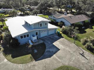 ISLAND BREEZE home - Jekyll Island - 8