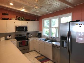 ISLAND BREEZE home - Jekyll Island - 1