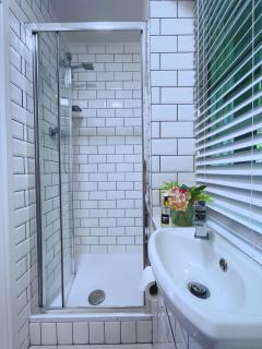 Bristol City Stays - Harbourside Apartments - 2