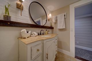 Town Square Retreat - Blairsville - 3