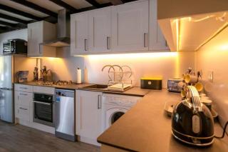 A Bright and Spacious Gem - 3