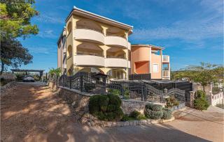 Awesome Apartment In Razanj - Ražanj - 4