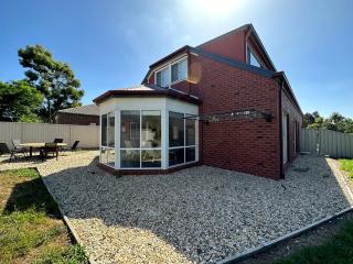 Parkside House by GoodLive - Craigieburn - 0