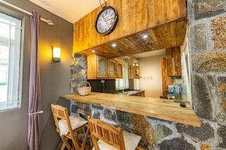 Beachfront Tamarin Villa - 9