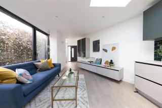 Cozy Leyton House with Garden and Small Terrace - Londra - 2
