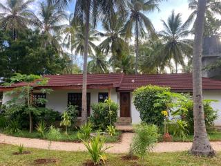 Garden Beach Apartment Zanzibar - Pwani Mchangani - 0