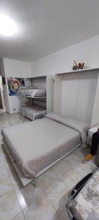 Ampio monolocale con terrazzo - a 2 passi dal mare - 7