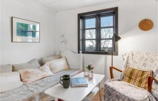 3 Bedroom Cozy Home In Nexø - 9