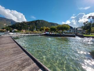 Au bord du lac d’Annecy, logement type Loft, dans résidence avec plage et ponton privée - Duingt - 4