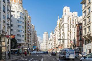 Agradable estudio 3 Personas / 2 camas en Gran Vía - 1