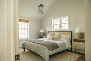 Cozy Cottage, Hot Tub, Fire Pit, 15min to Hudson and hiking - Catskill - 2
