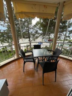 Lovely 2 bedroom unit with beach view - Golem - 7