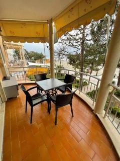 Lovely 2 bedroom unit with beach view - 1
