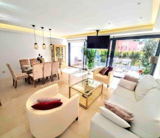 Marbella luxury house with private rooftop Jacuzzi on the Golden Mile - 4