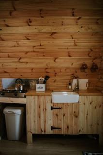 Willow Cabin & Hot Tub - Barmouth - 3