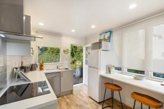 Central Cozy 3 Bedroom Home Free Wifi & Parking Flat Walk - Queenstown - 6