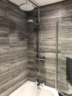A Bright and Spacious Gem - 1