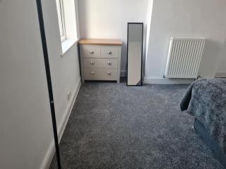 Primrose Stays - 3 bedroom House - Stoke on Trent - 6