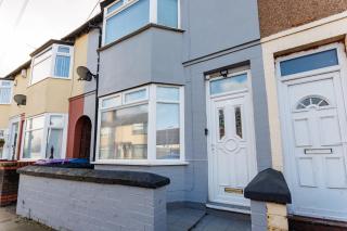 The Empress 2 Bed Terraced House - Liverpool - 1