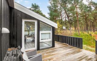 Gorgeous Home In Nexø With Kitchen - 8