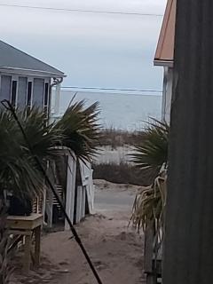 Beautiful 4 bed 3 bath beach cottage with wonderful ocean views - Surf City - 2