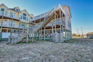 Beautiful 4 bed 3 bath beach cottage with wonderful ocean views - Surf City - 7