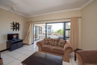 TOPANGA 26 - Uvongo Beach - 2