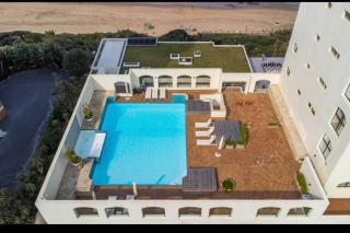 601 The Bermudas 3 bedroom beachfront Umhlanga Rocks - Durban - 2
