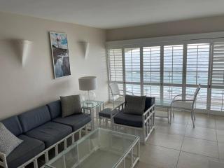 601 The Bermudas 3 bedroom beachfront Umhlanga Rocks - Durban - 1