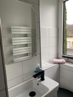 Monteur- und Ferienwohnung - Neuenhof - 8