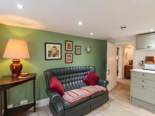 The Apartment at Mulgrave House - 8