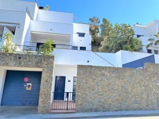 Magnifica casa con jacuzzi y cerca playa ref 160 - Montjoys - 0