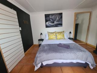 The Fellows Guest Accommodation - Postmasburg - 8