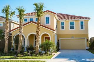 Spacious 6 Bedroom Getaway with Game Room - Private Pool and Spa - Resort Amenities - Perfect for Families & Groups - 2