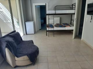 Kantza Private Pool Project, near metro, A 60sm lux pool for your use only - Leondárion - 3